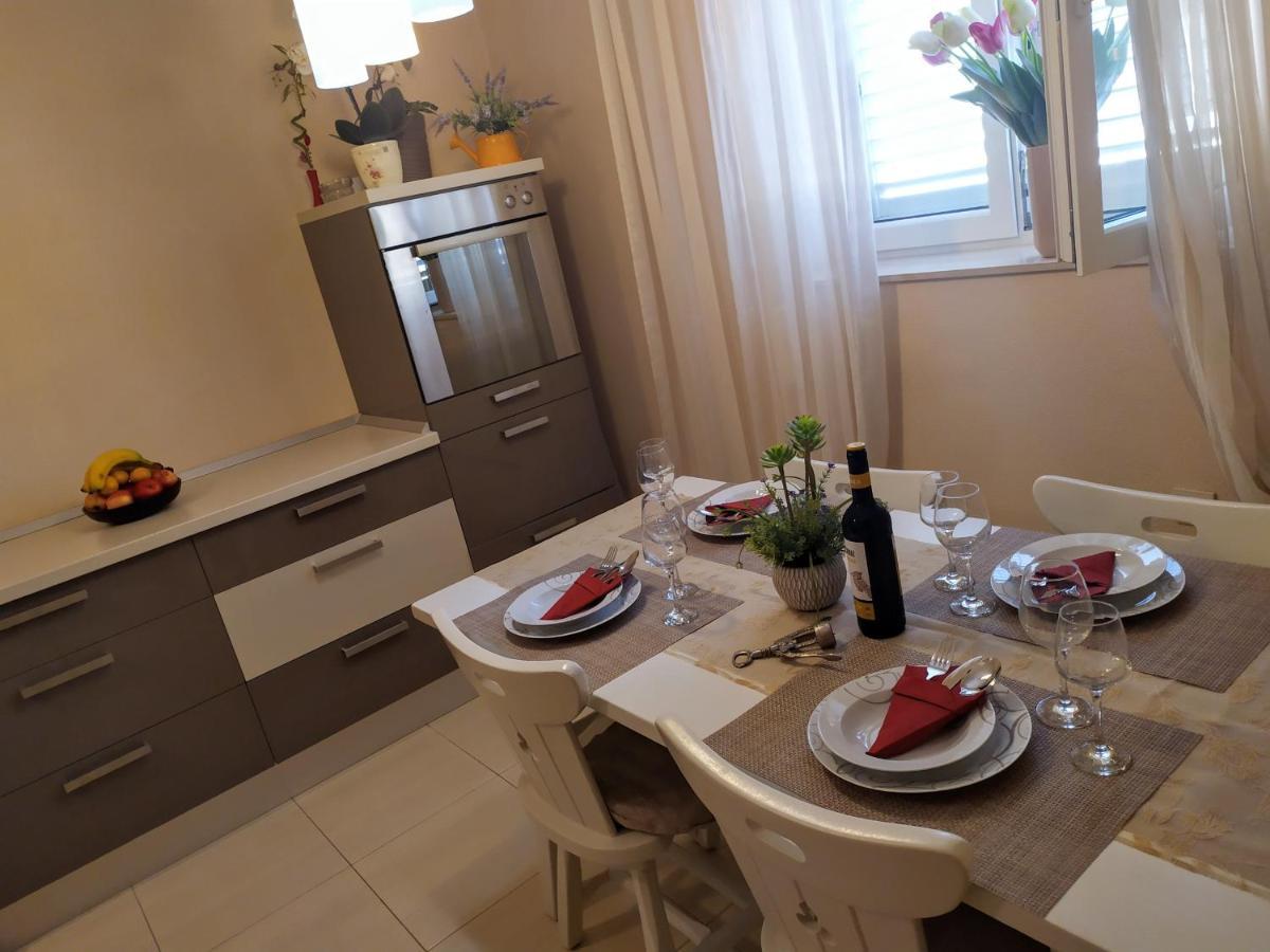 Apartment Zeljka Lovreta Makarska Buitenkant foto